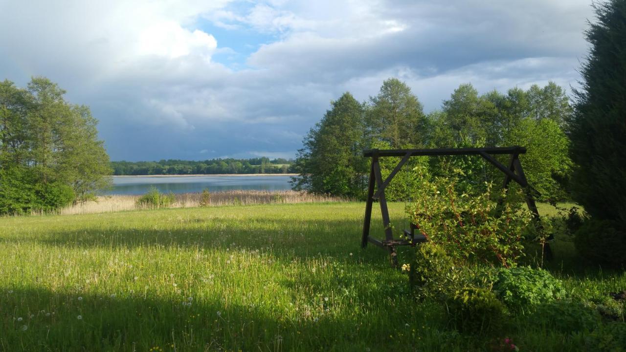 Domki Nad Jeziorem "Polwysep Suryty" Экстерьер фото